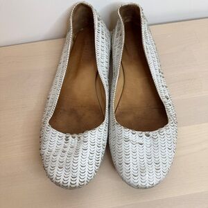MM6 Maison Margiela white leather flats size 38